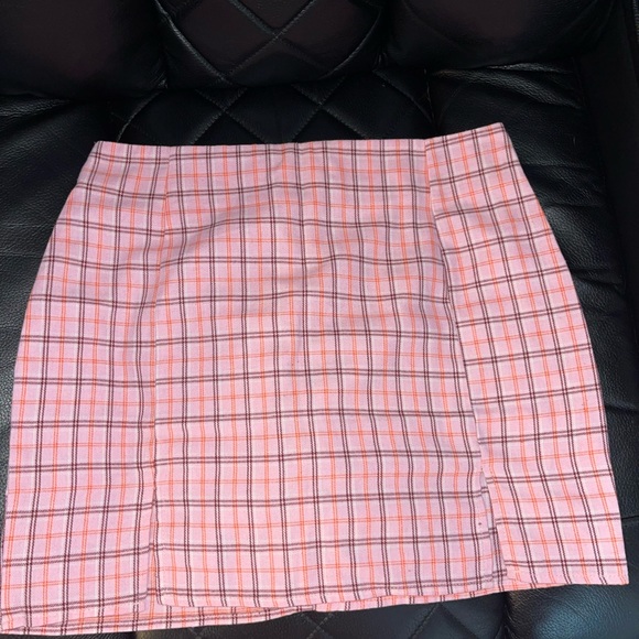 SHEIN skirt - Picture 4 of 4